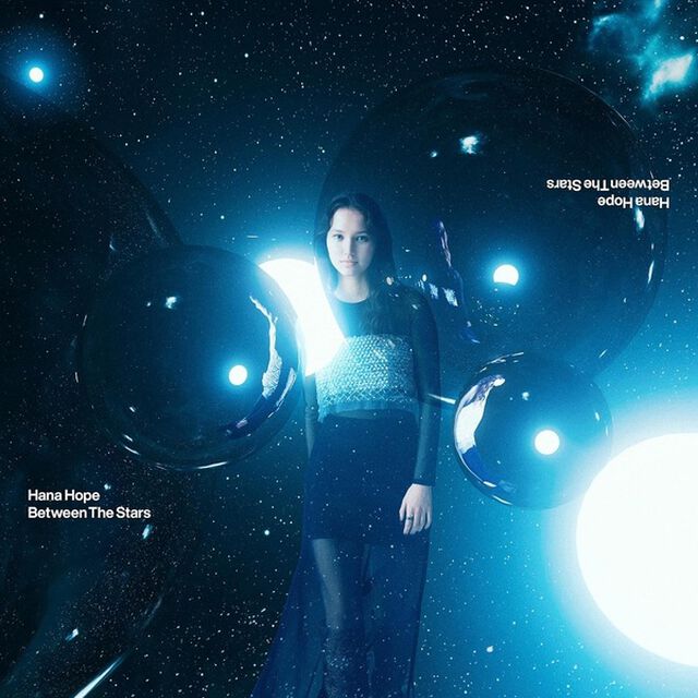 Hana Hope／Between The Stars（初回仕様限定盤／CD）（セブンネット限定グッズ：マルチショルダーバッグ付限定盤）（セブンネット限定特典：ファイバー紙 アンブレラマーカー）（ＣＤ）