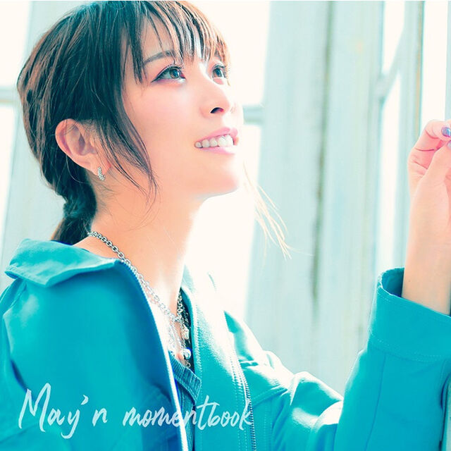 May&rsquo;n／momentbook【CDのみ】（セブンネット限定特典： 複製サイン＆コメント入り L判ブロマイド付き）（ＣＤ）