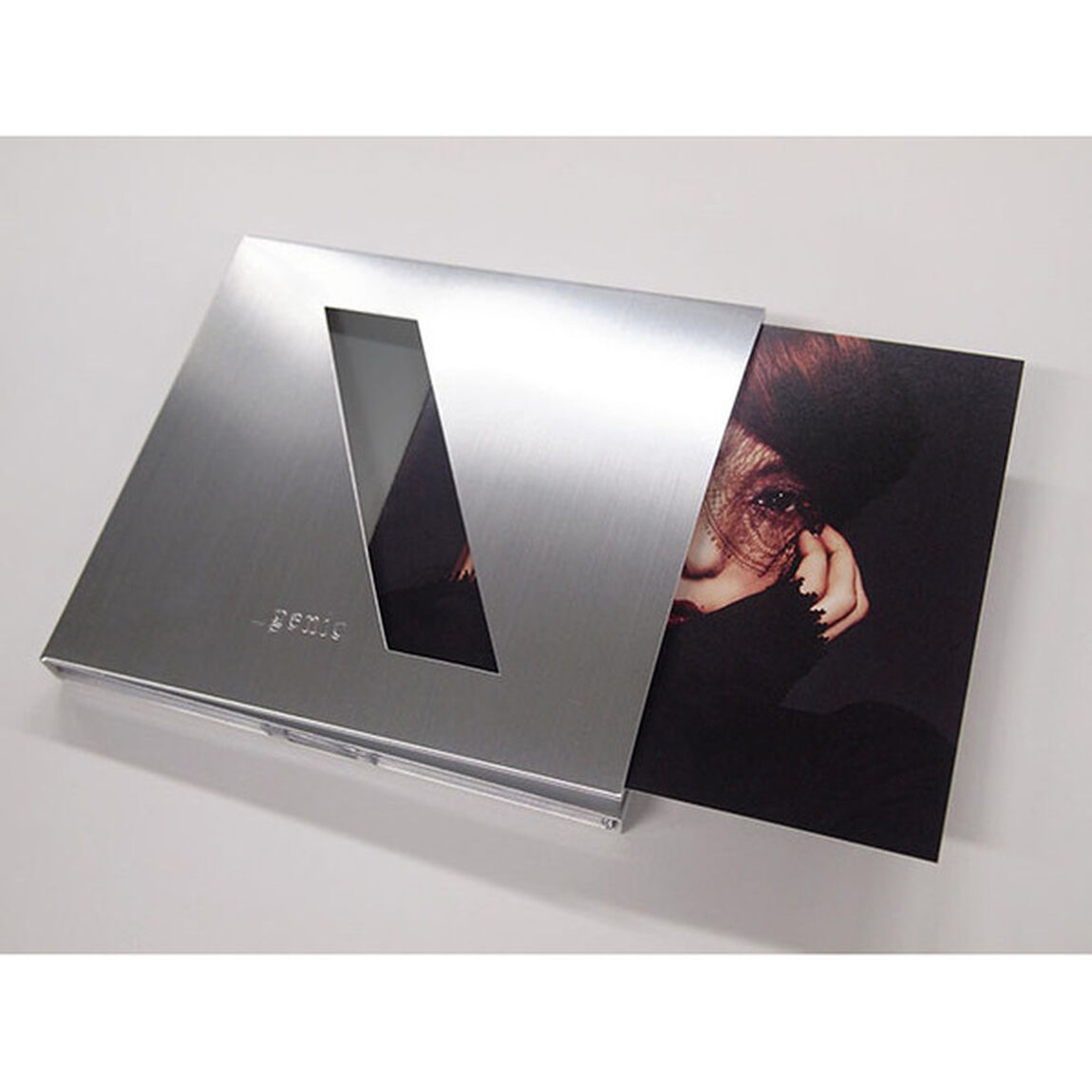 ＿genic（DVD付）（メーカー外付け特典：非売品B2ポスター付き）（ＣＤ）