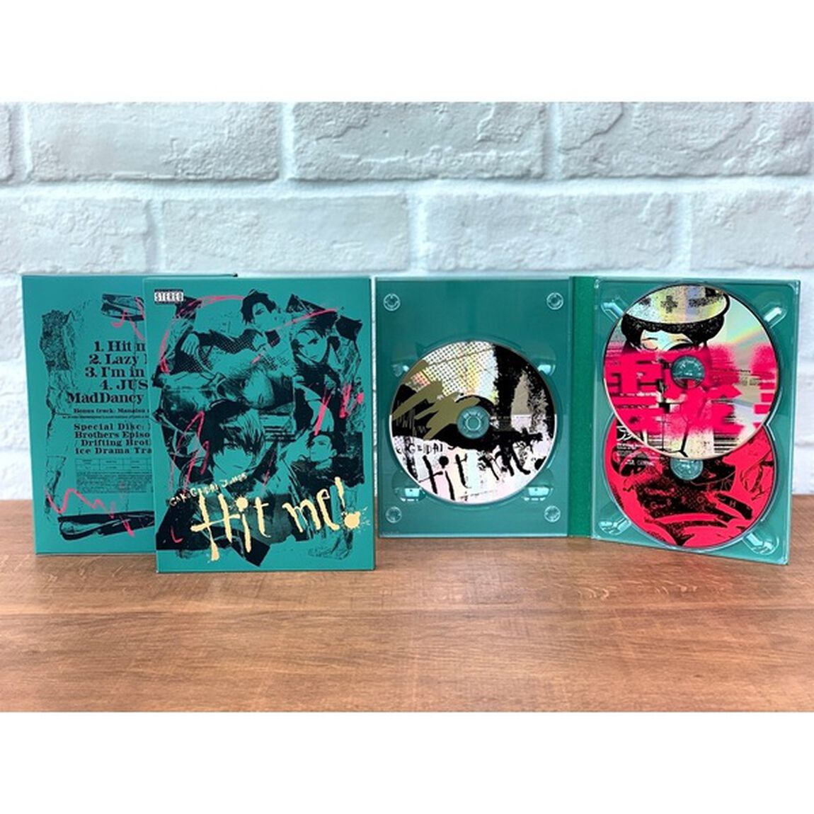 学芸大青春 Mini Album『Hit me !』完全生産限定盤A（セブンネット限定特典：ポストカード付き）（ＣＤ）