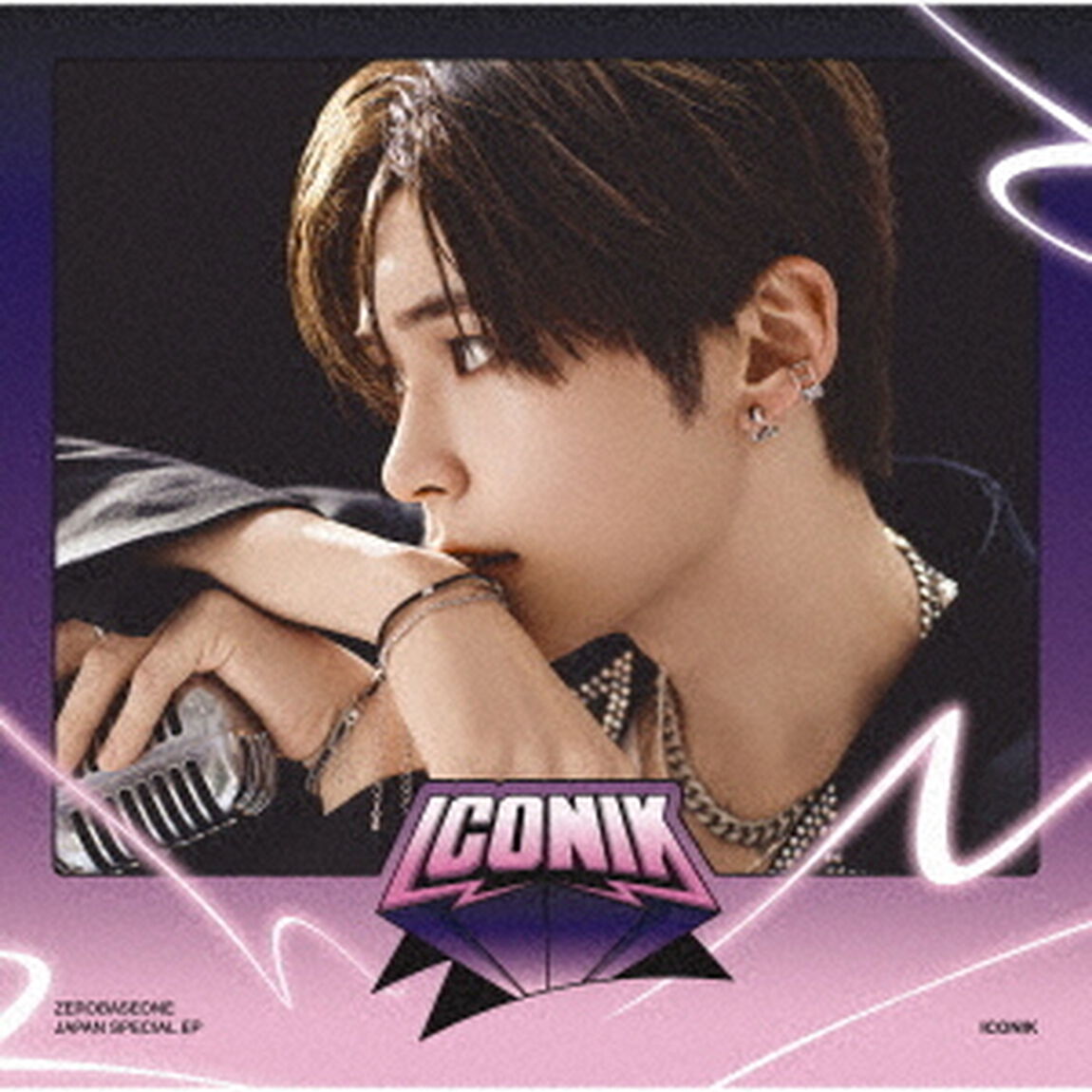ZEROBASEONE／ICONIK（ソロ盤 (SUNG HAN BIN ver.)／CD）（セブンネット限定特典：オリジナル・A4ペーパーファイル（全9種の内1種をランダム））（ＣＤ）