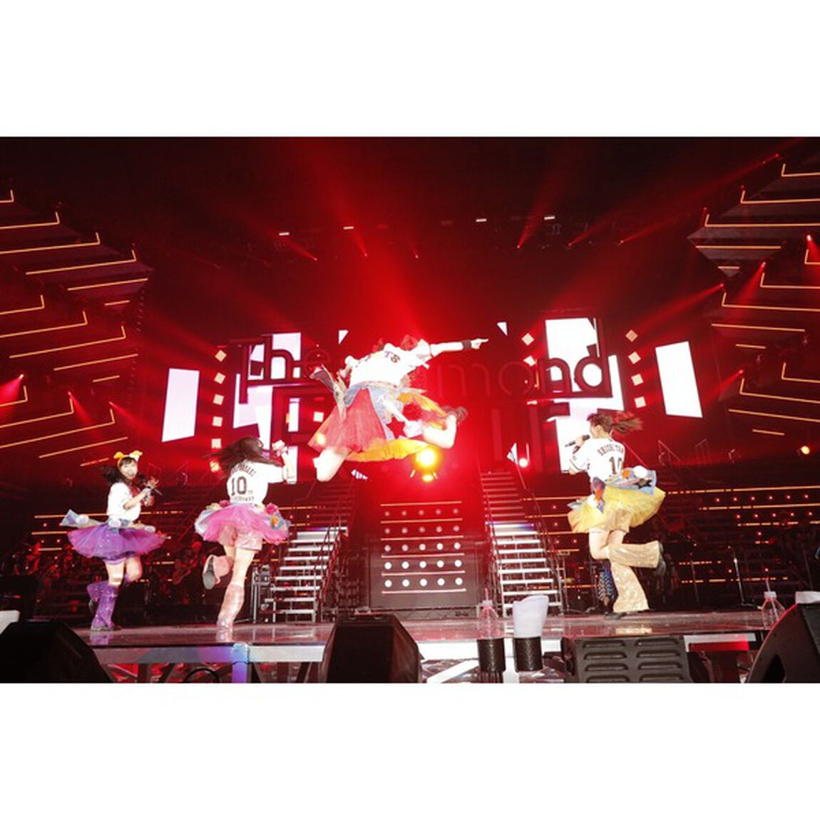 ももいろクローバーZ　10th　Anniversary　The　Diamond　Four　－in　桃響導夢－　LIVE　Blu－ray（Ｂｌｕ－ｒａｙ　Ｄｉｓｃ）