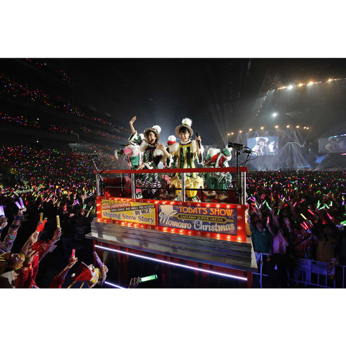 ももいろクリスマス2014　さいたまスーパーアリーナ大会　〜Shining　Snow　Story〜　Day1／Day2　LIVE　Blu－ray　BOX（Ｂｌｕ－ｒａｙ　Ｄｉｓｃ）