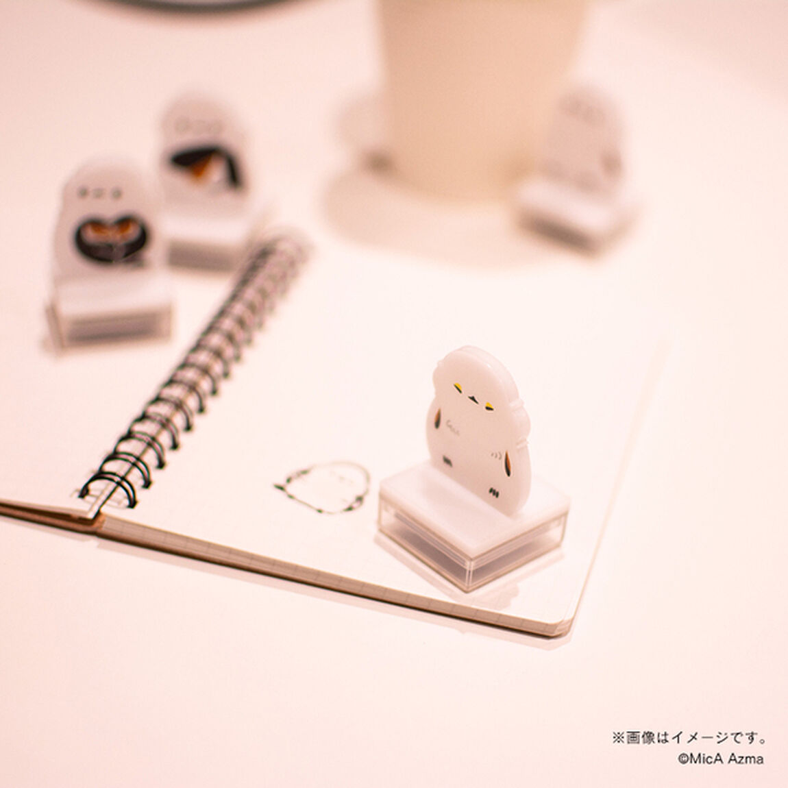 吾妻まいか・シマエナガ　アクスタンプ　ふりむき（2025年7月以降発売予定）