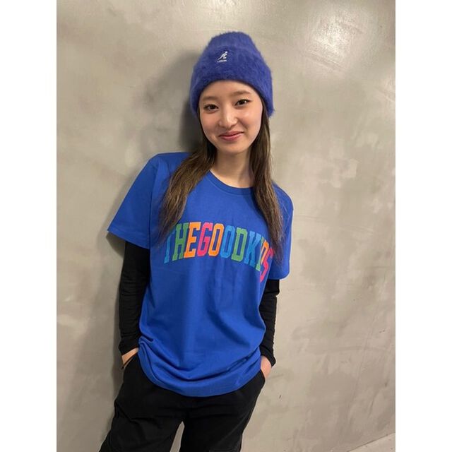 【THE GOOD KIDS】カレッジTシャツ ブルー M（セブンネット限定特典 ロゴステッカー付）