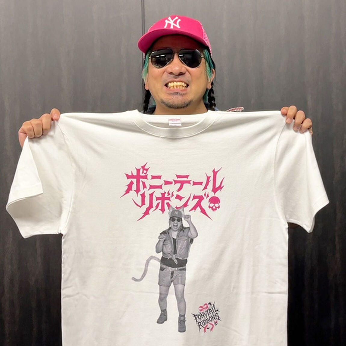 【ポニーテールリボンズ】ちょうど21周年Tシャツ　第2弾『猫ユイチン』 ホワイト／ピンク　Mサイズ