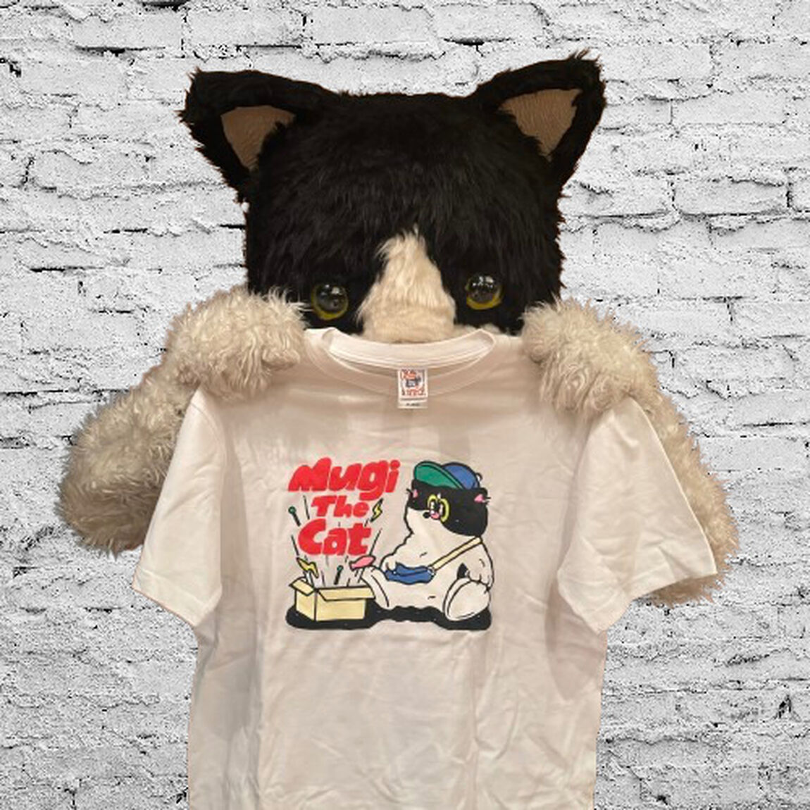 むぎ(猫)／飛び出た！むぎTシャツ（ホワイト） Lサイズ