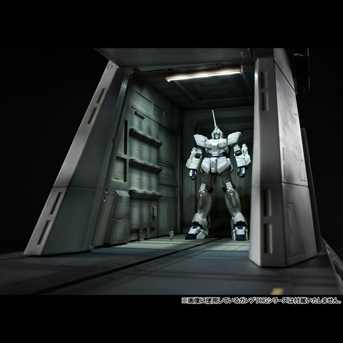 Realistic Model Series 機動戦士ガンダムUC 1/144 HG用 ネェル・アーガマ カタパルトデッキ(UC ver.)（2026年8月以降発売予定）