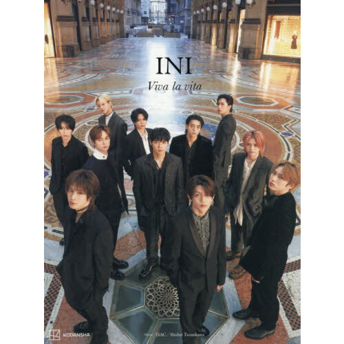 INI 2nd写真集「Viva la vita」【通常版】