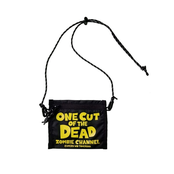 メディコム・トイ製　2 WAY POUCH “カメラを止めるな！”　黒×黄